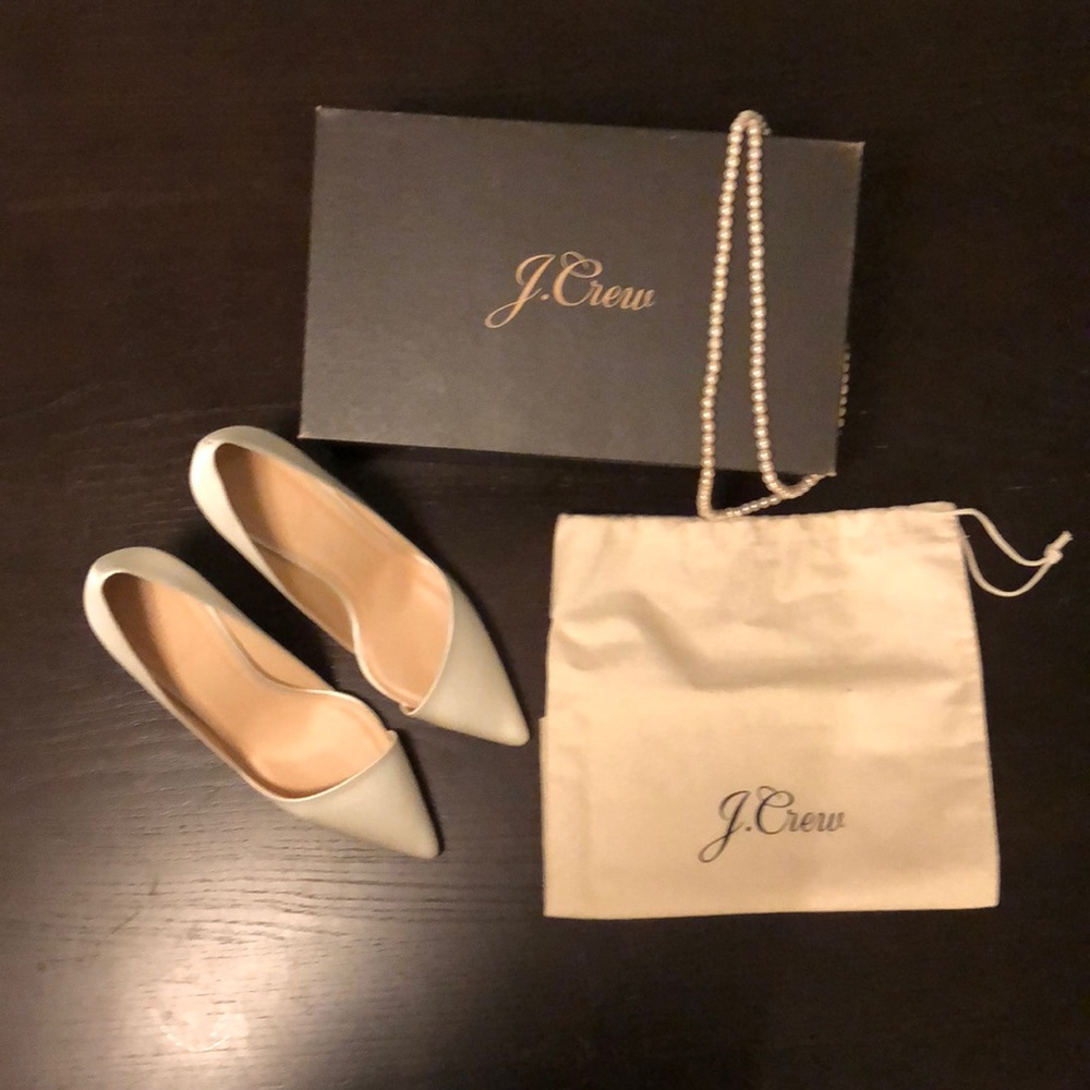 Elsie Asymmetrical Pumps in Satin